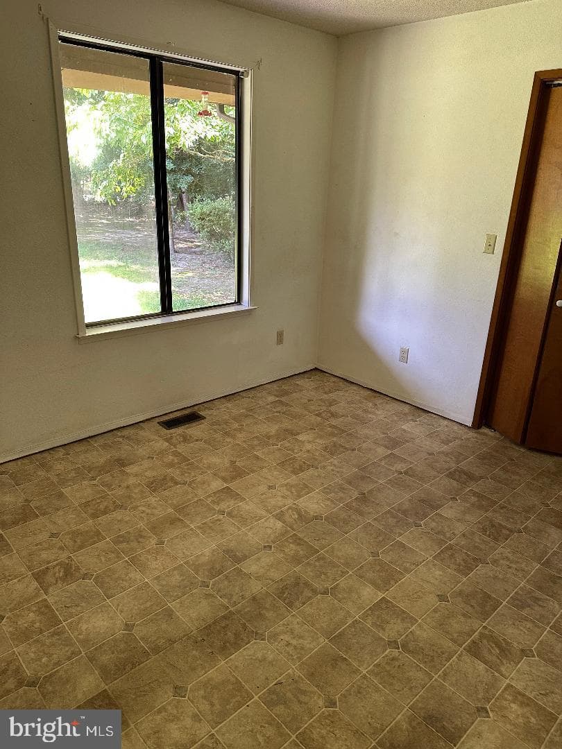 146 Apache Road photo 9