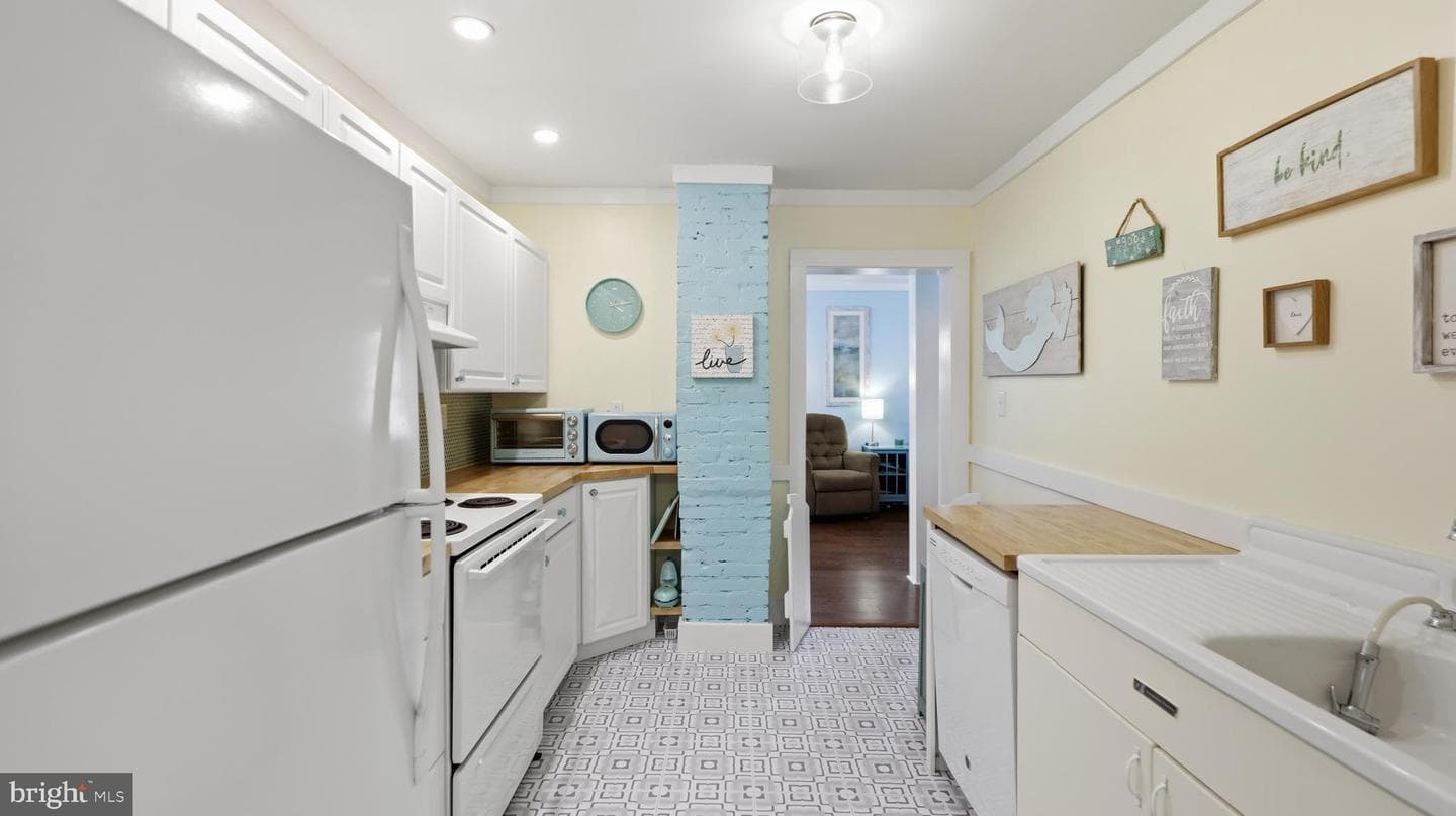 1252 Eubank Road photo 3