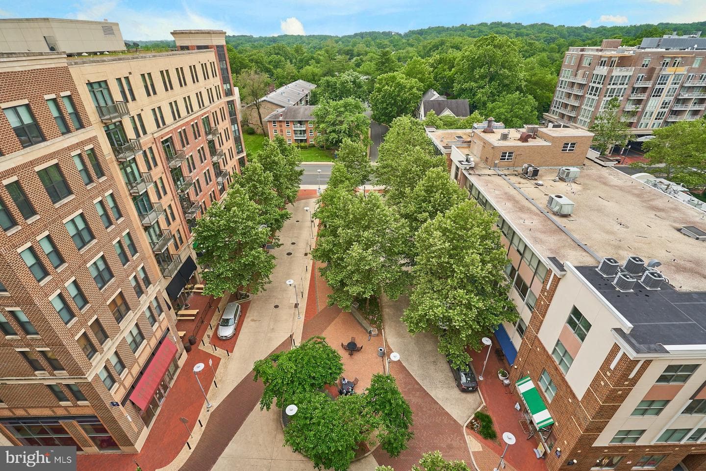 444 W Broad Street #409 photo 25