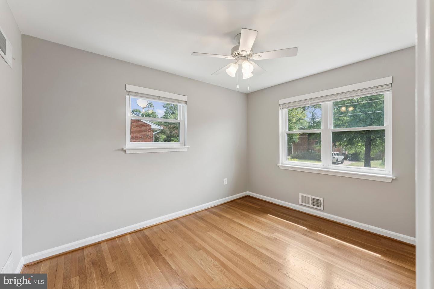 109 Falls Avenue photo 11