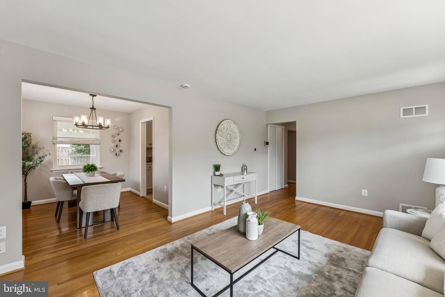 109 Falls Avenue photo 3