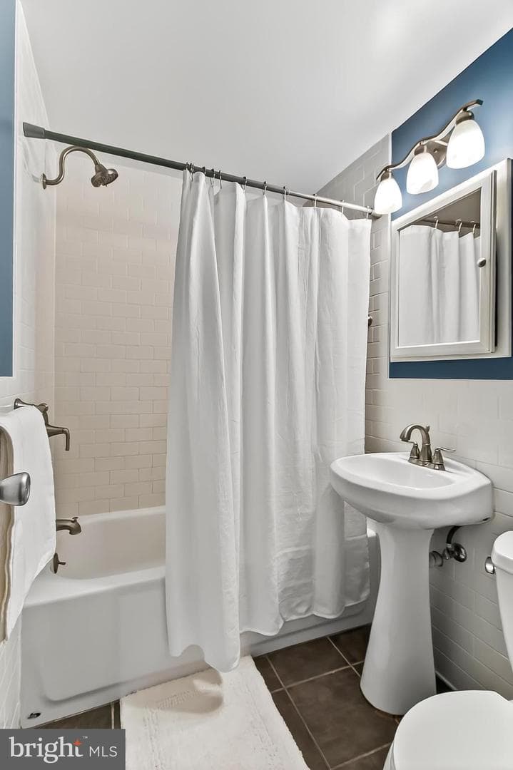 108 W Annandale Road photo 22
