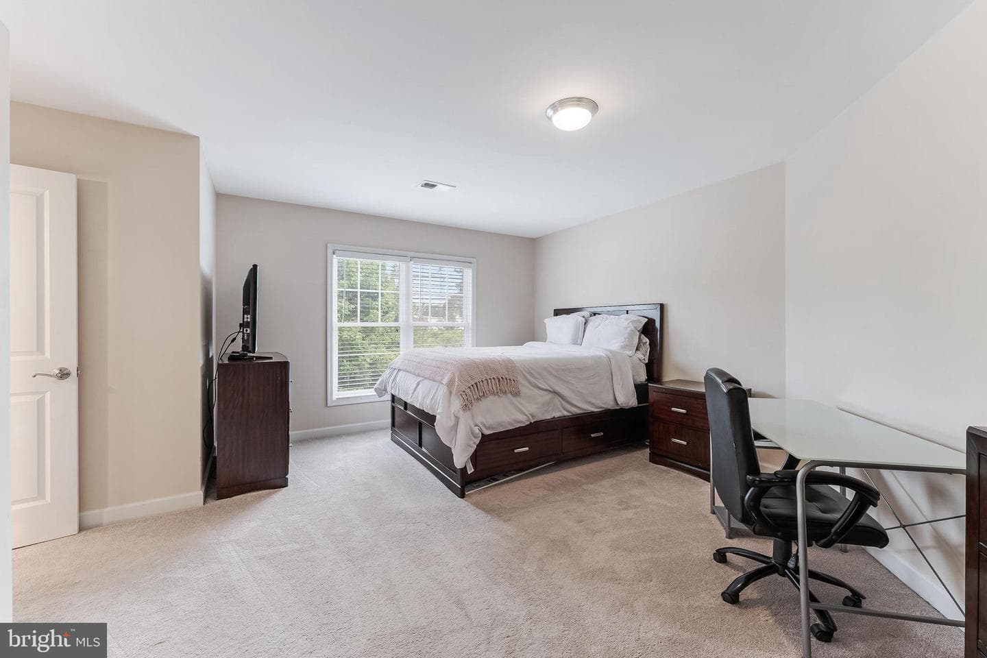 998 Railroad Avenue photo 38