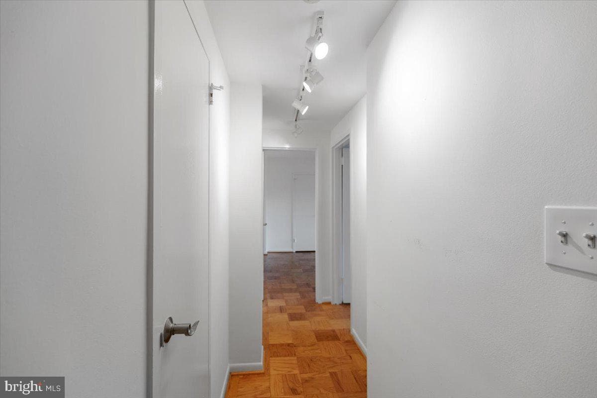 200 N Maple Avenue #416 photo 18