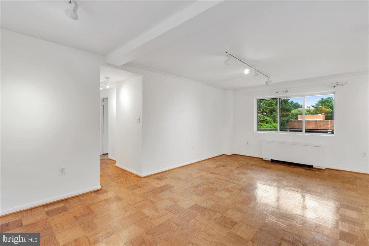 200 N Maple Avenue #416 photo 4