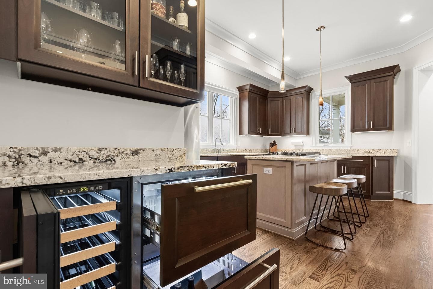 311 Grove Avenue photo 6