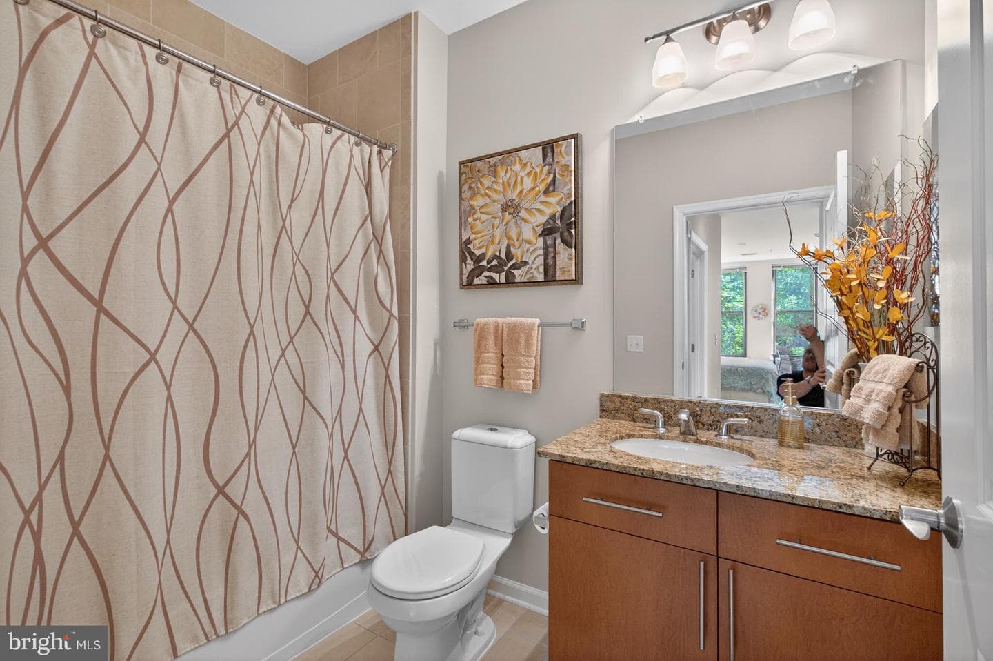 444 W Broad Street #230 photo 18