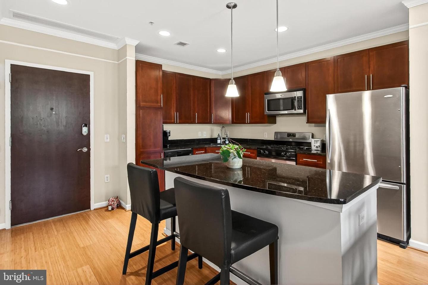 444 W Broad Street #224 photo 3