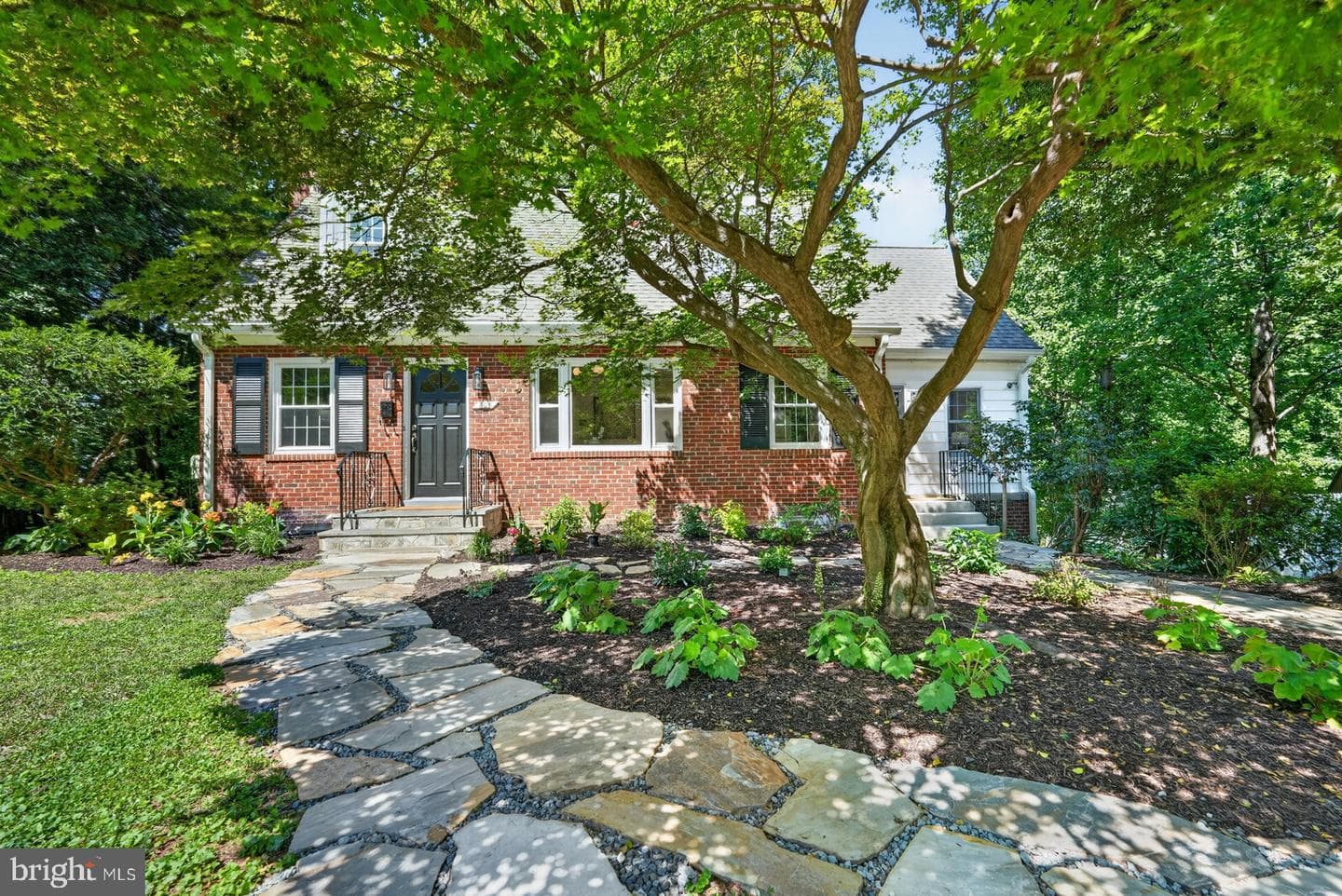 805 Ridge Place photo 3