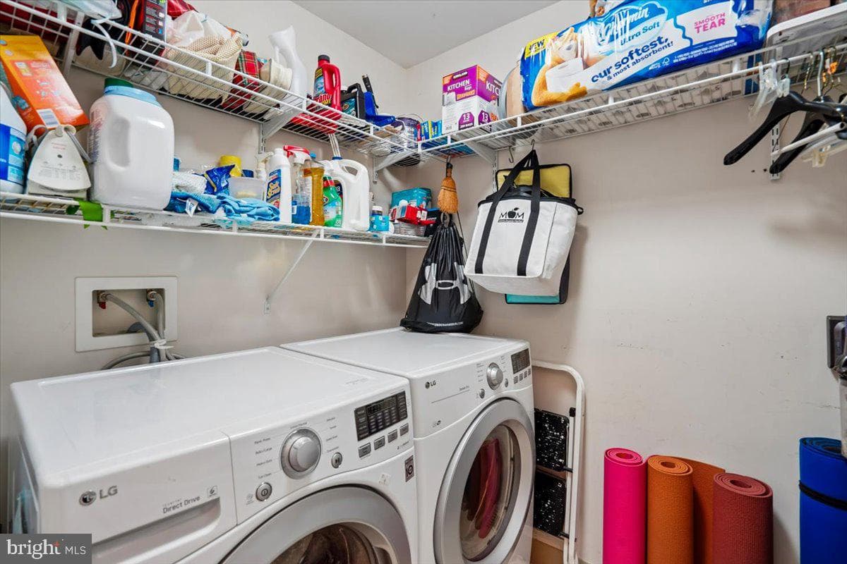502 W Broad Street #417 photo 18