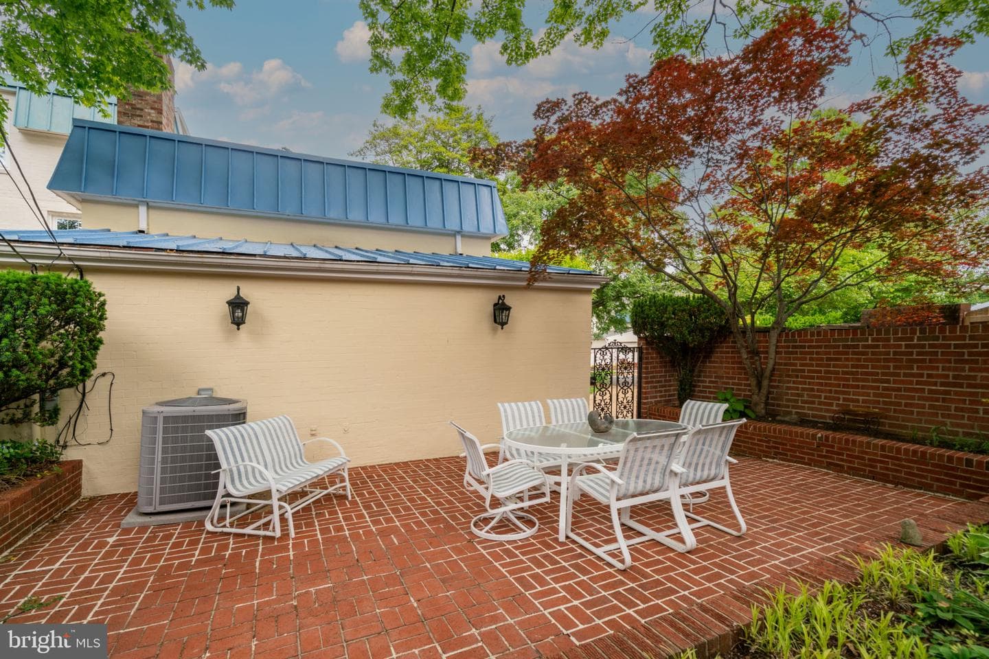 201 Garden Court photo 38