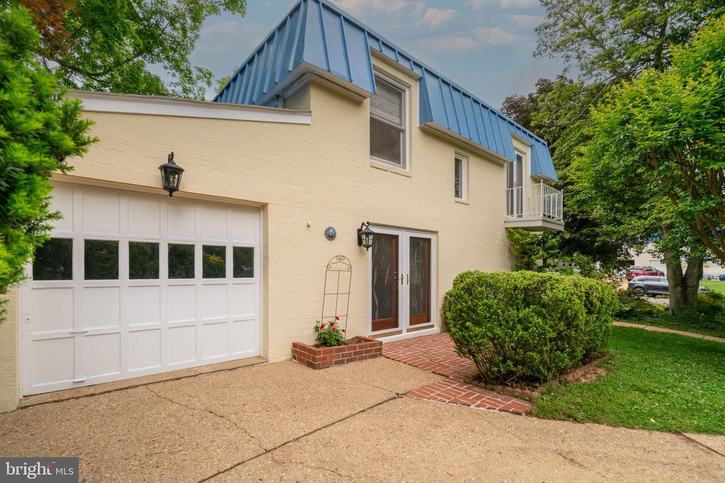 201 Garden Court photo 40