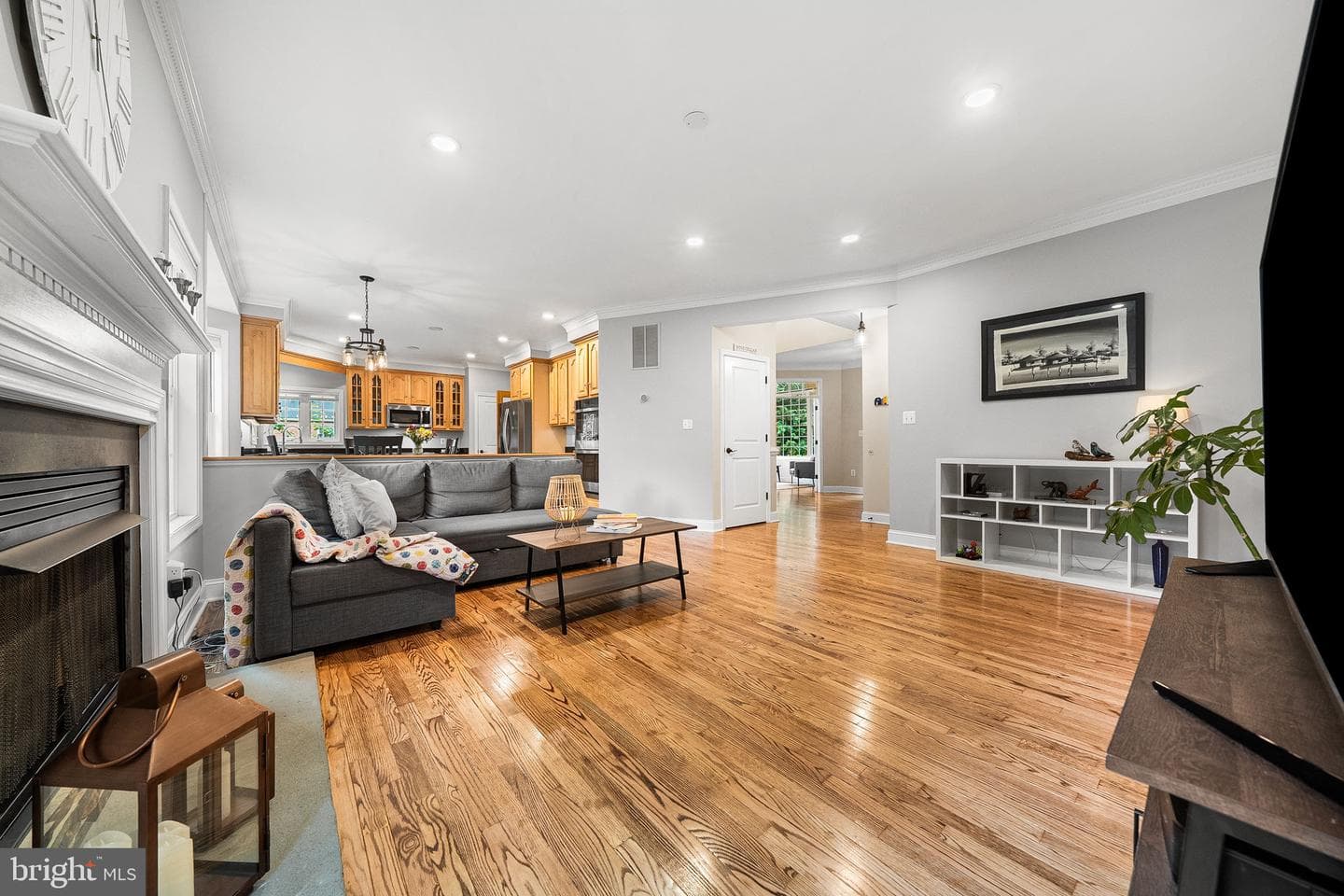 813 Fulton Avenue photo 26