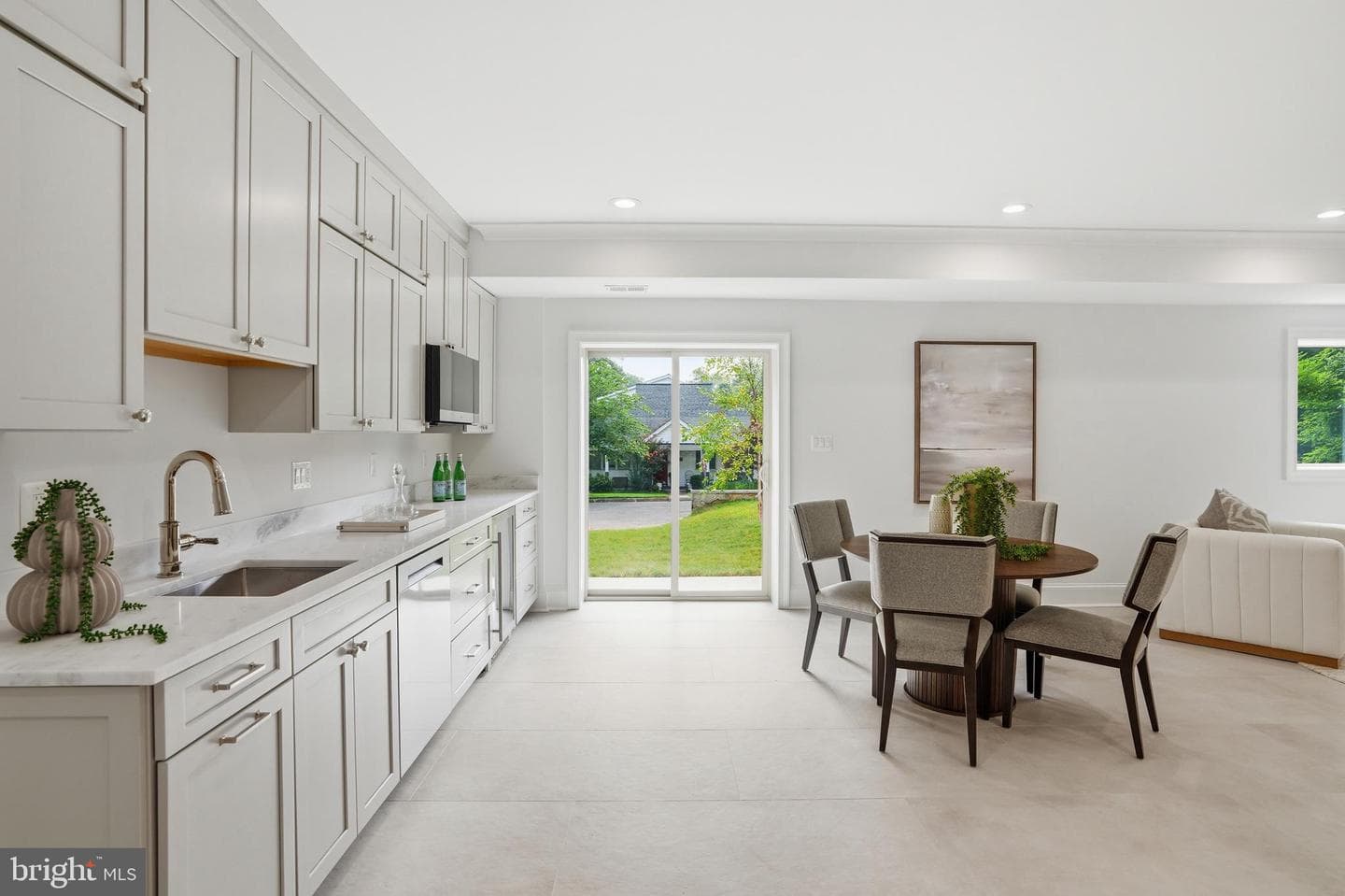 400 Dorchester Road photo 112