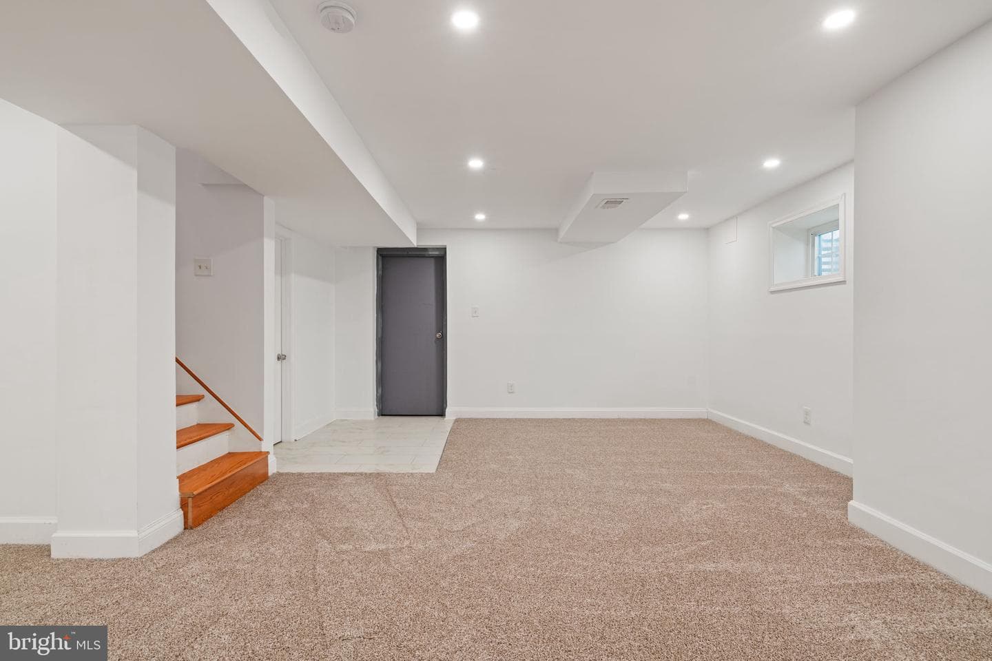 709 E Broad Street photo 30