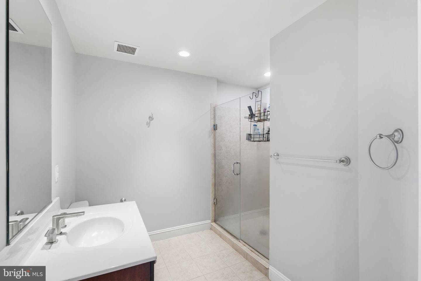 513 W Broad Street #605 photo 22
