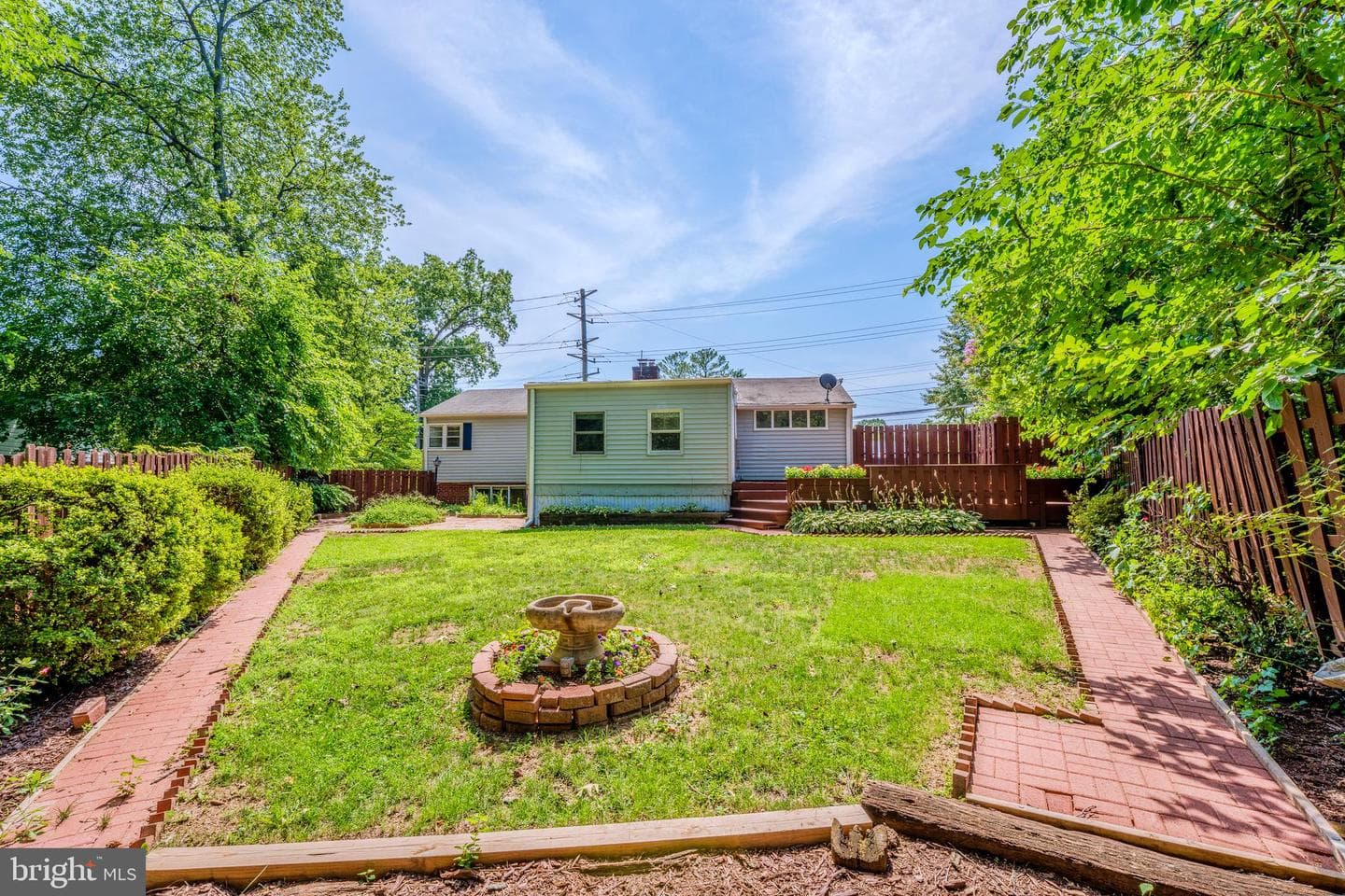 998 N Roosevelt Street photo 32
