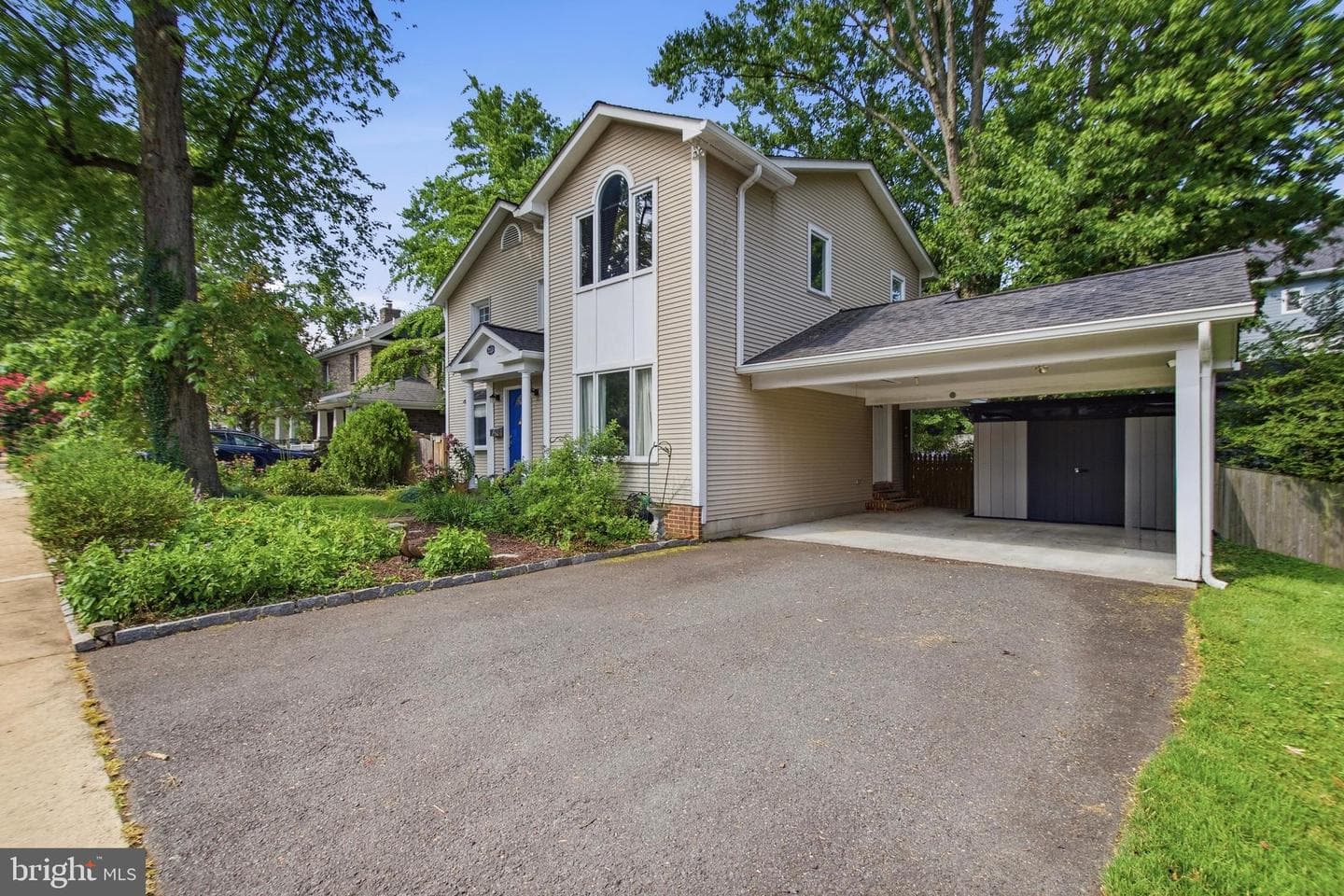 215 W George Mason Road W photo 2