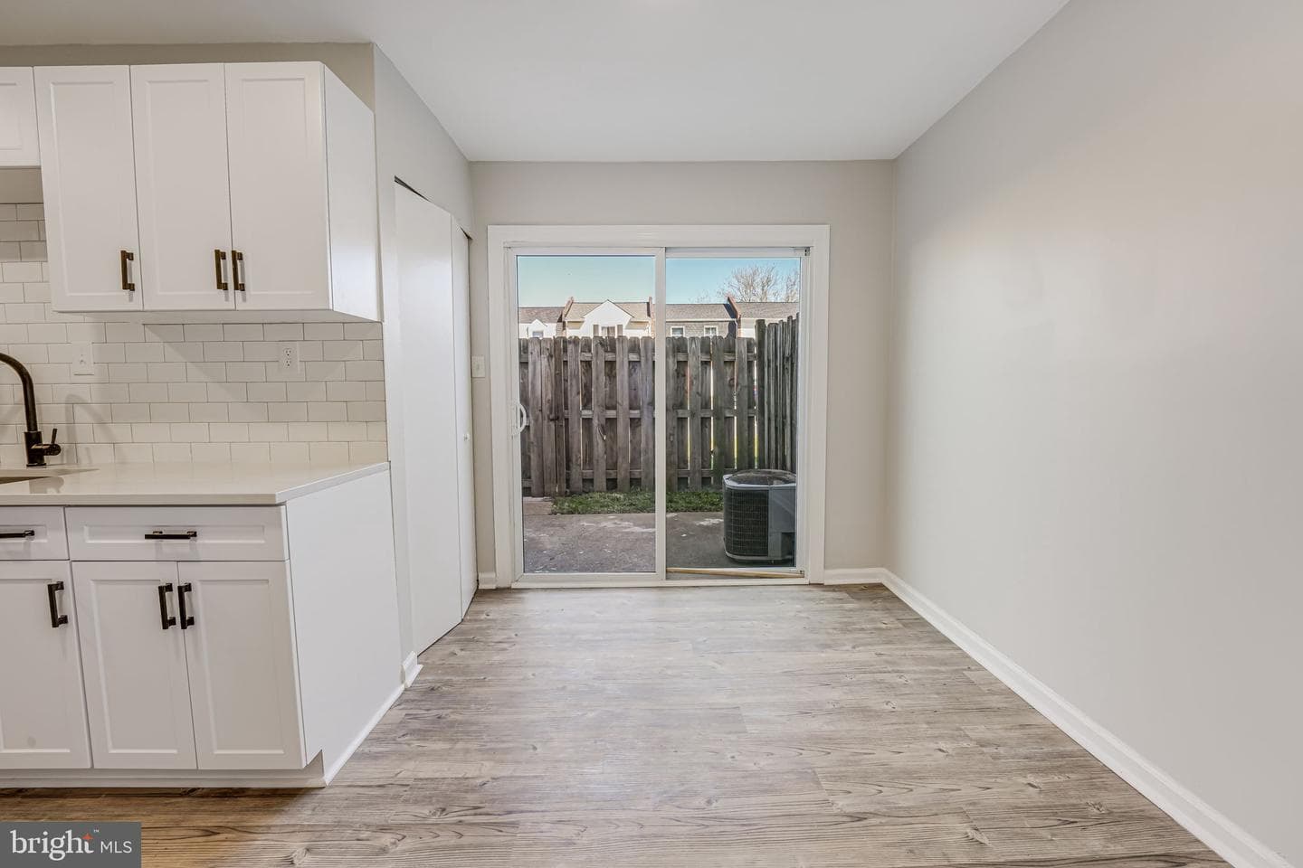 1005 Roffman Road photo 7