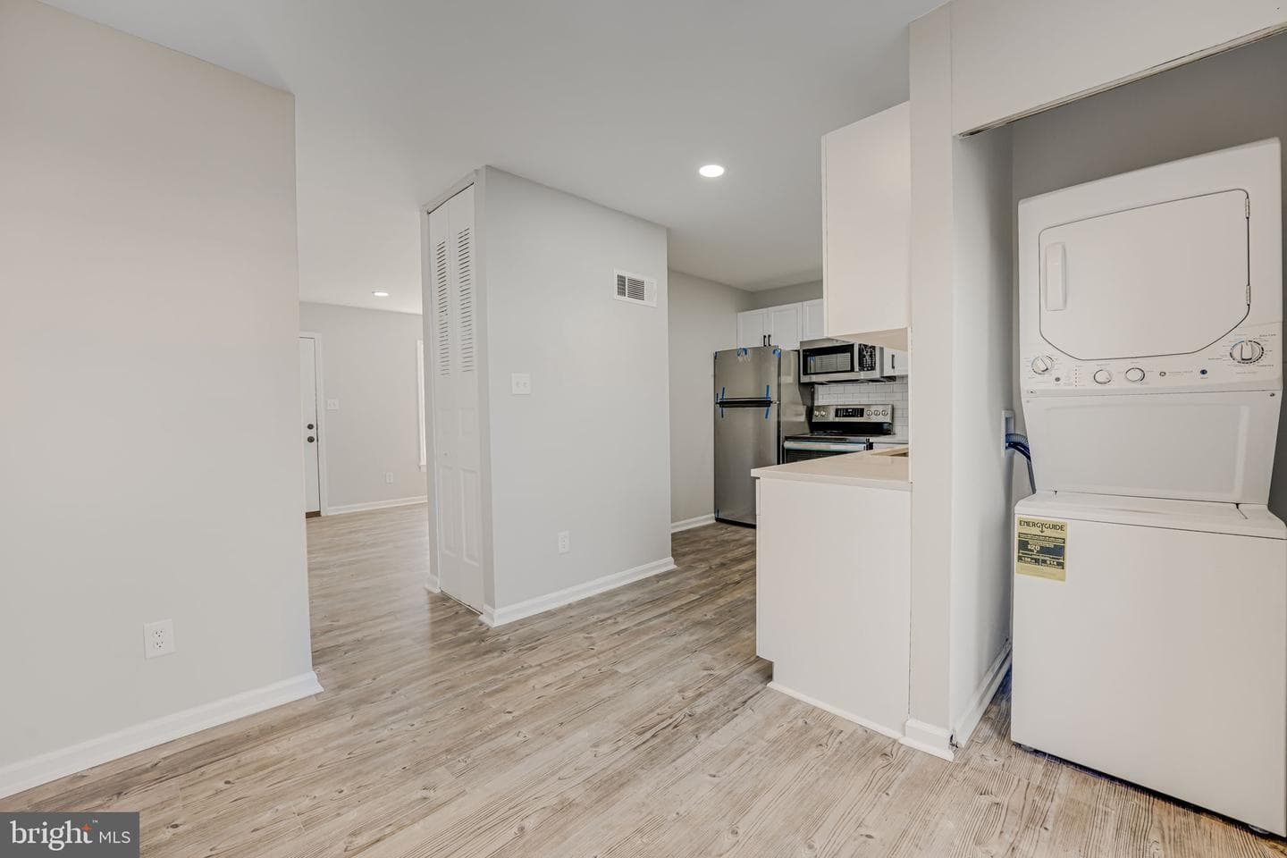 1005 Roffman Road photo 8