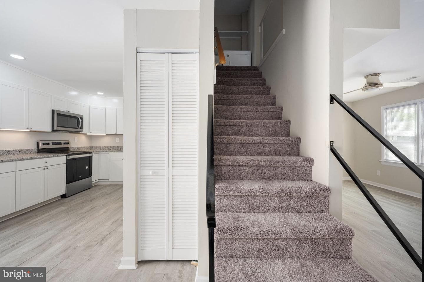 428 Rann Court photo 14