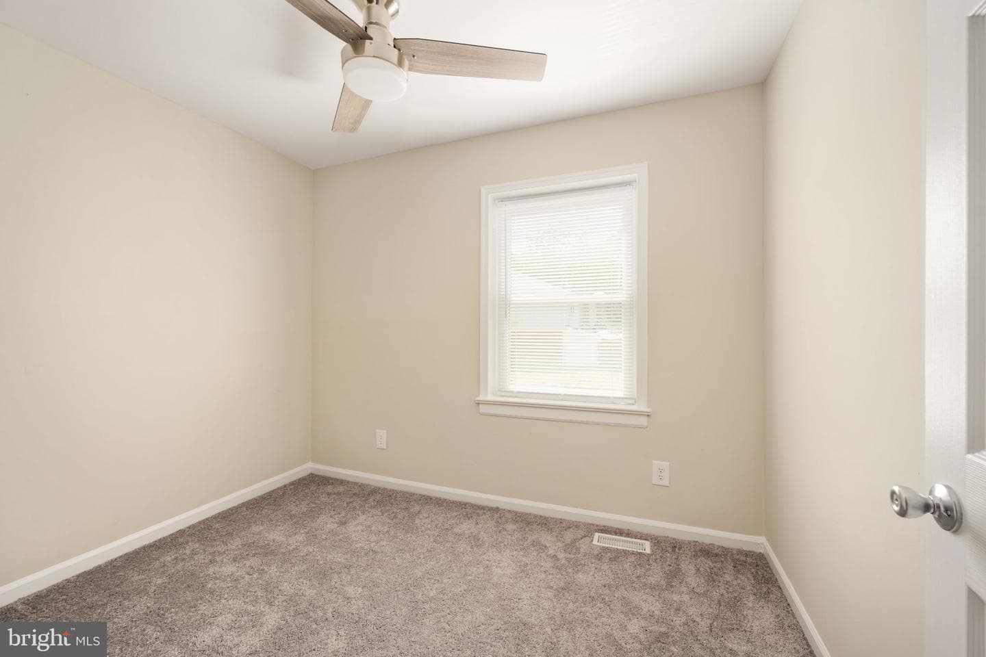 428 Rann Court photo 19