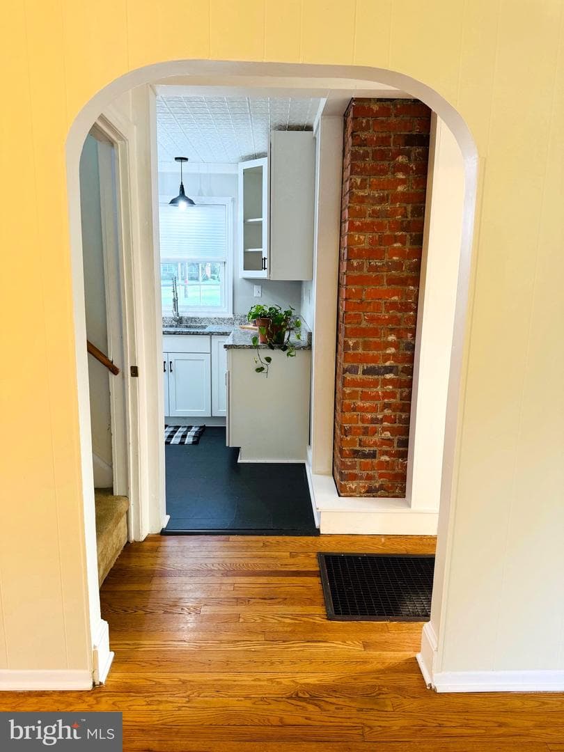 138 Ridgeway Street photo 4