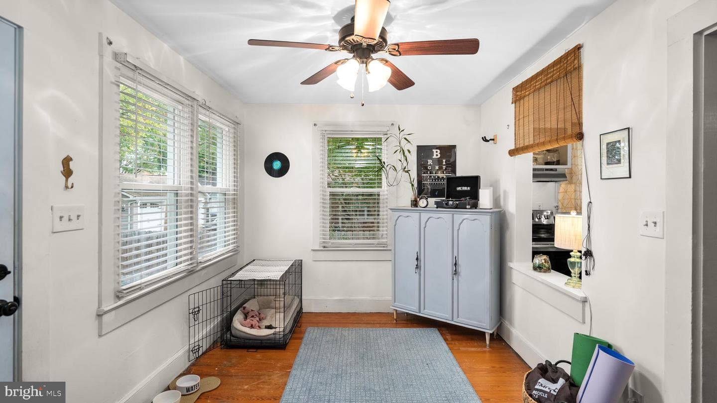 1225 Rowe Street photo 26