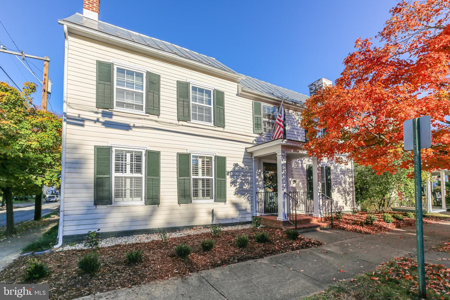 1213 Prince Edward Street photo 45