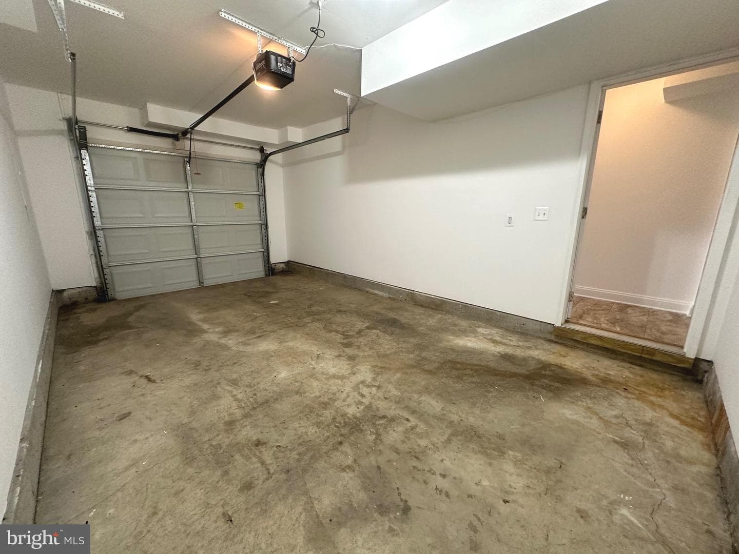1601 Airport Avenue photo 33