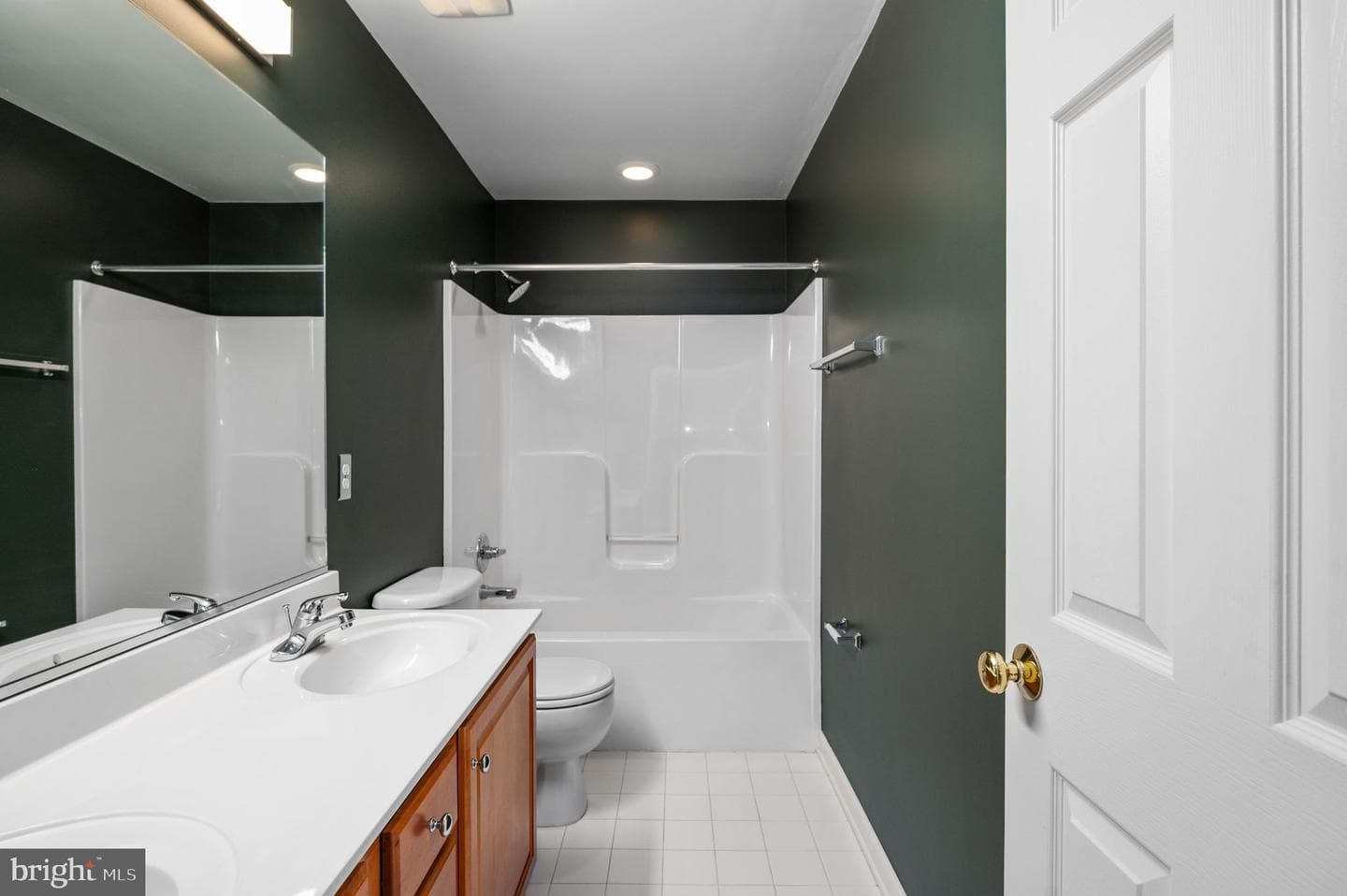 515 Dunmore Street photo 41