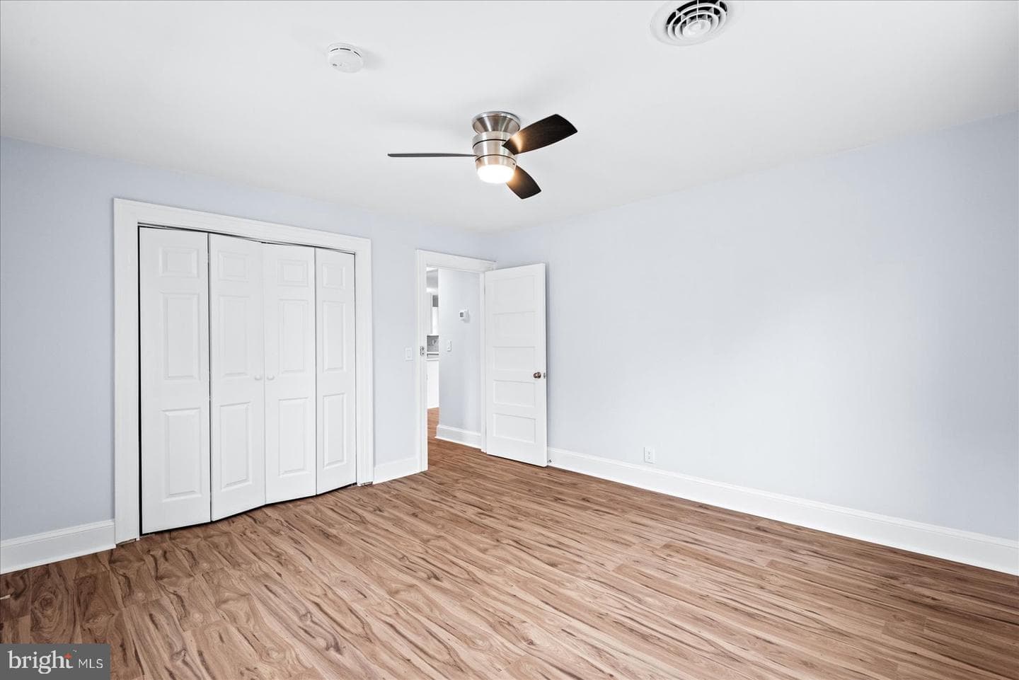 1213 Rowe Street photo 13