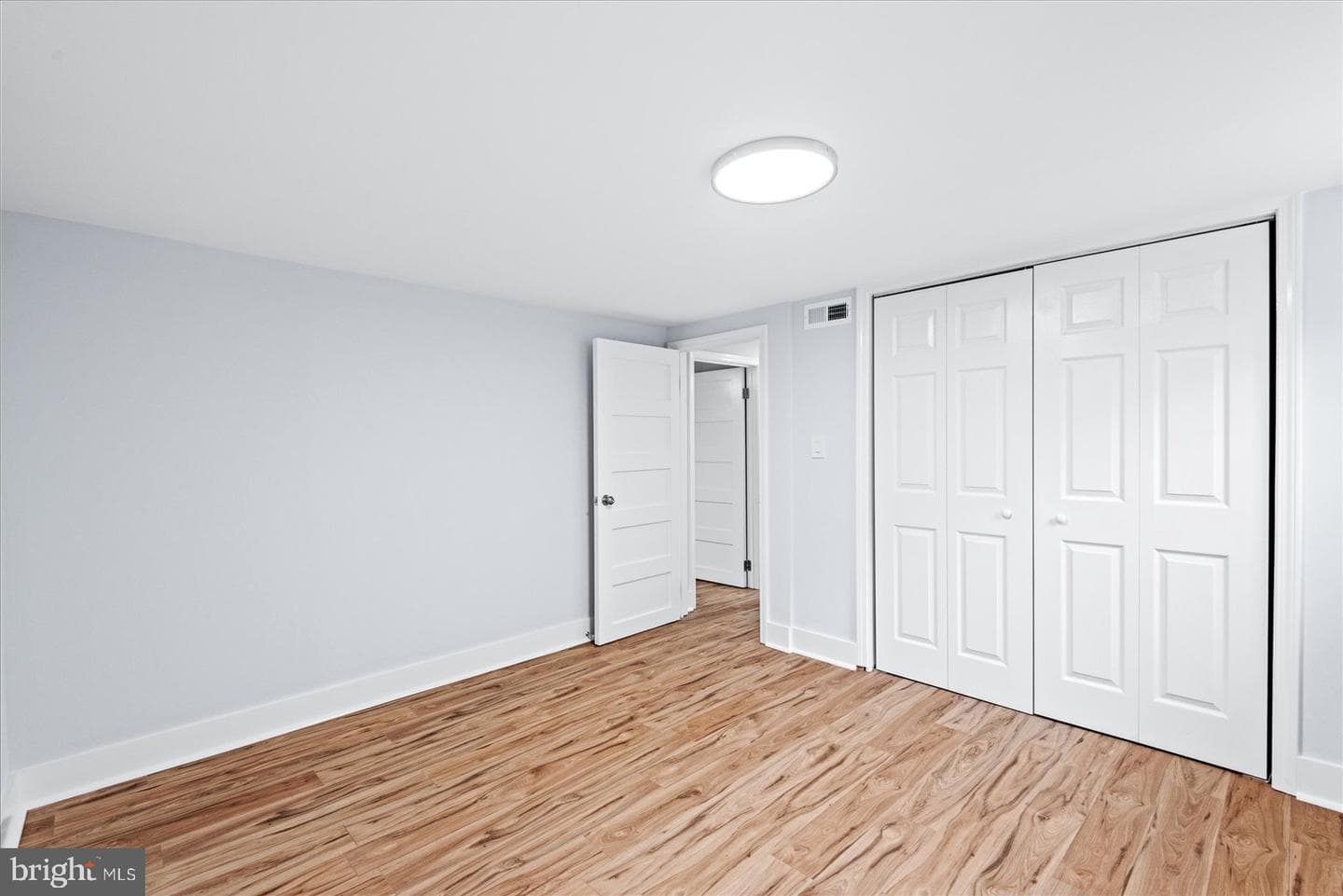 1213 Rowe Street photo 19