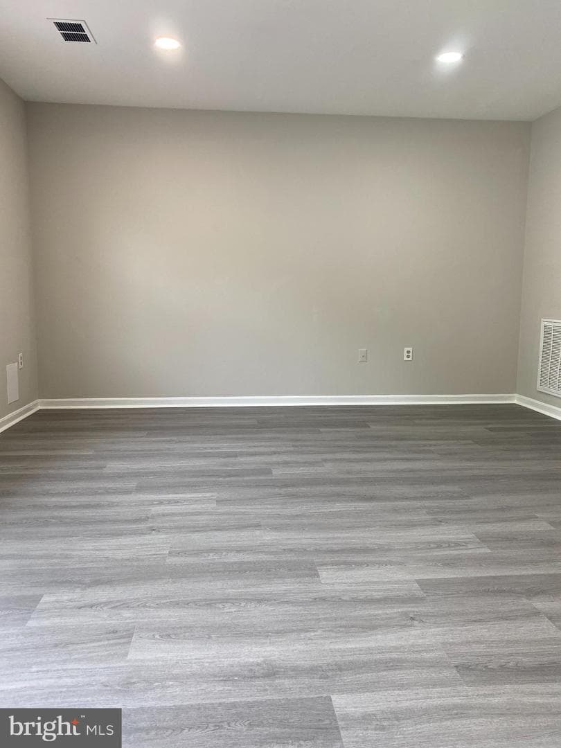 241 Farrell Ln photo 3