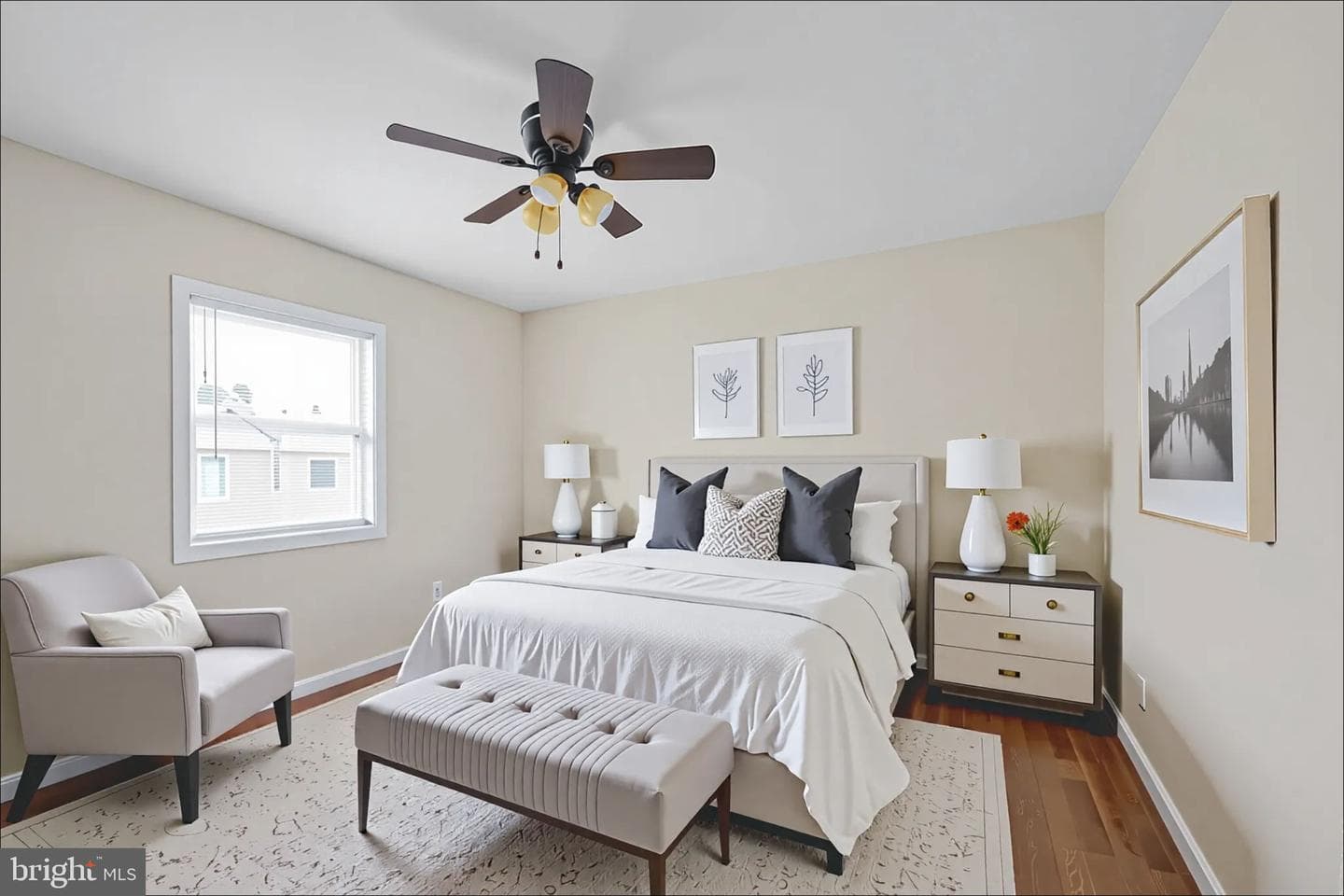 325 Brock Square photo 10