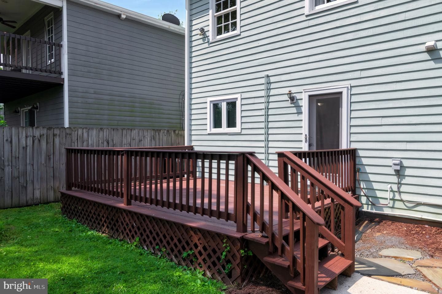 211 Prince Edward Street photo 35