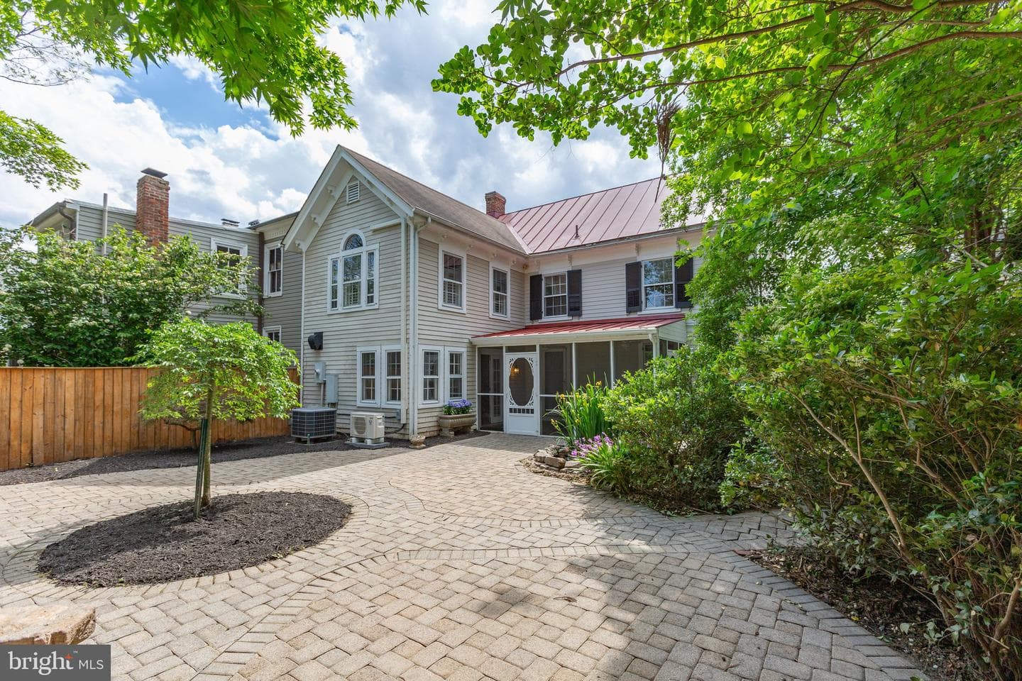 225 Princess Anne Street photo 51