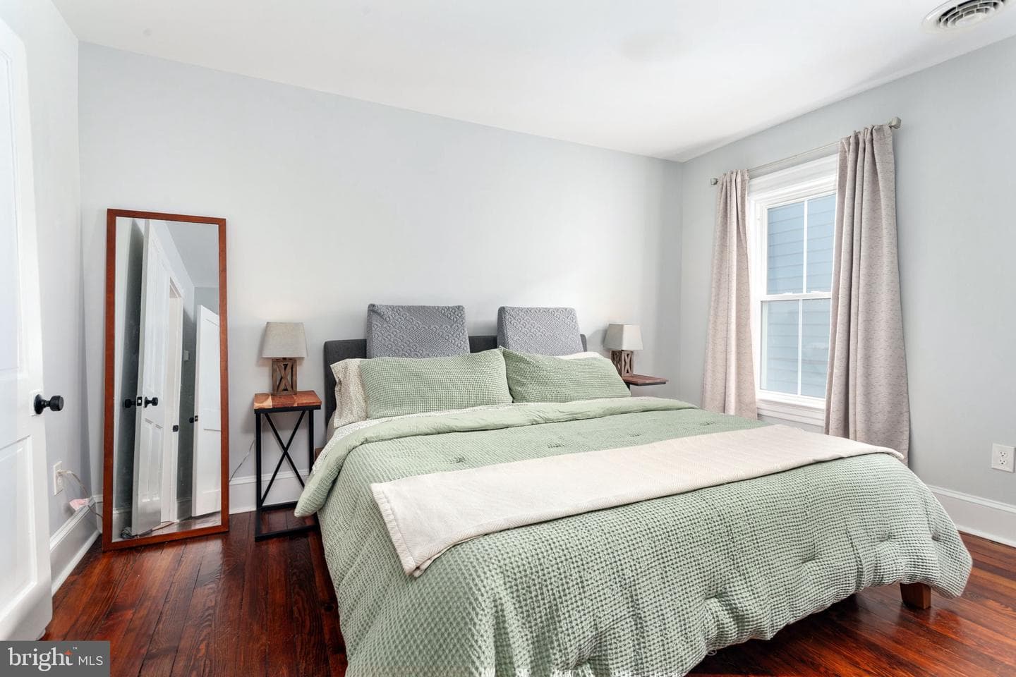 515 Willis Street photo 18