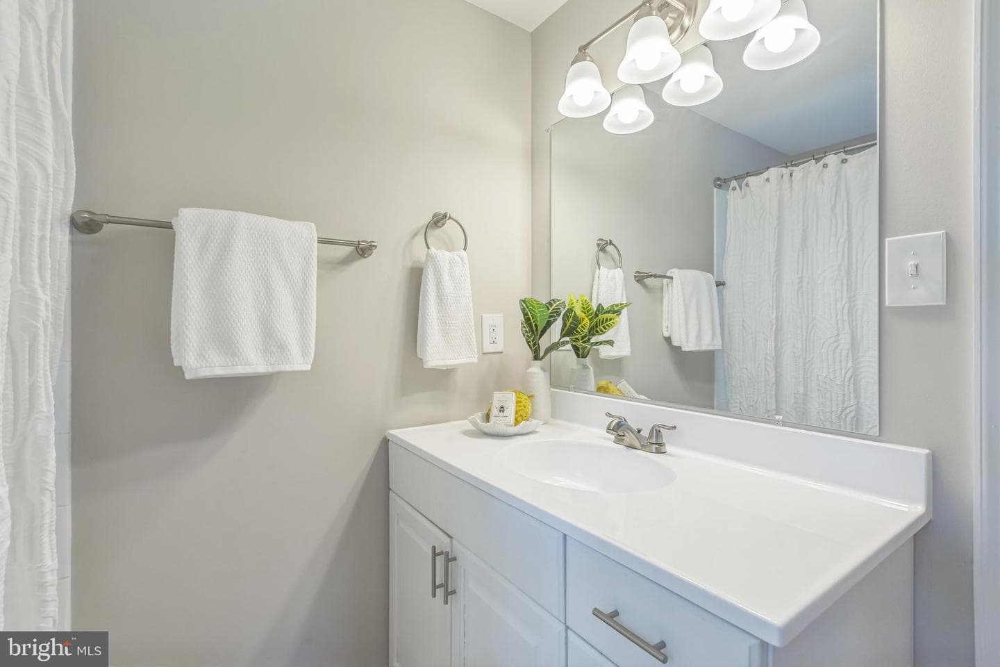 2403 Lafayette Boulevard photo 20