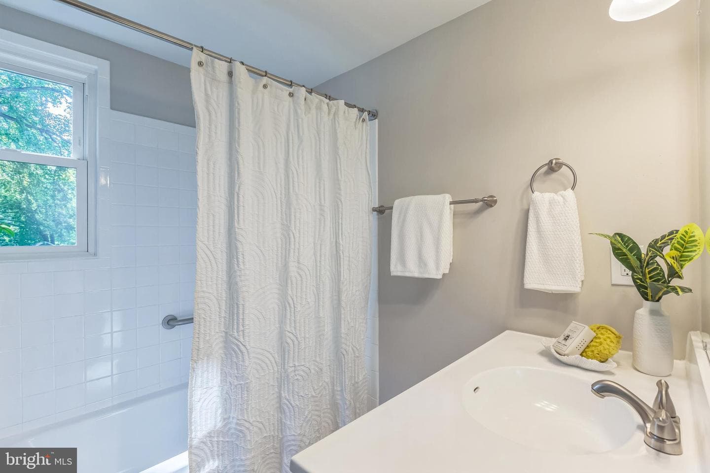 2403 Lafayette Boulevard photo 22