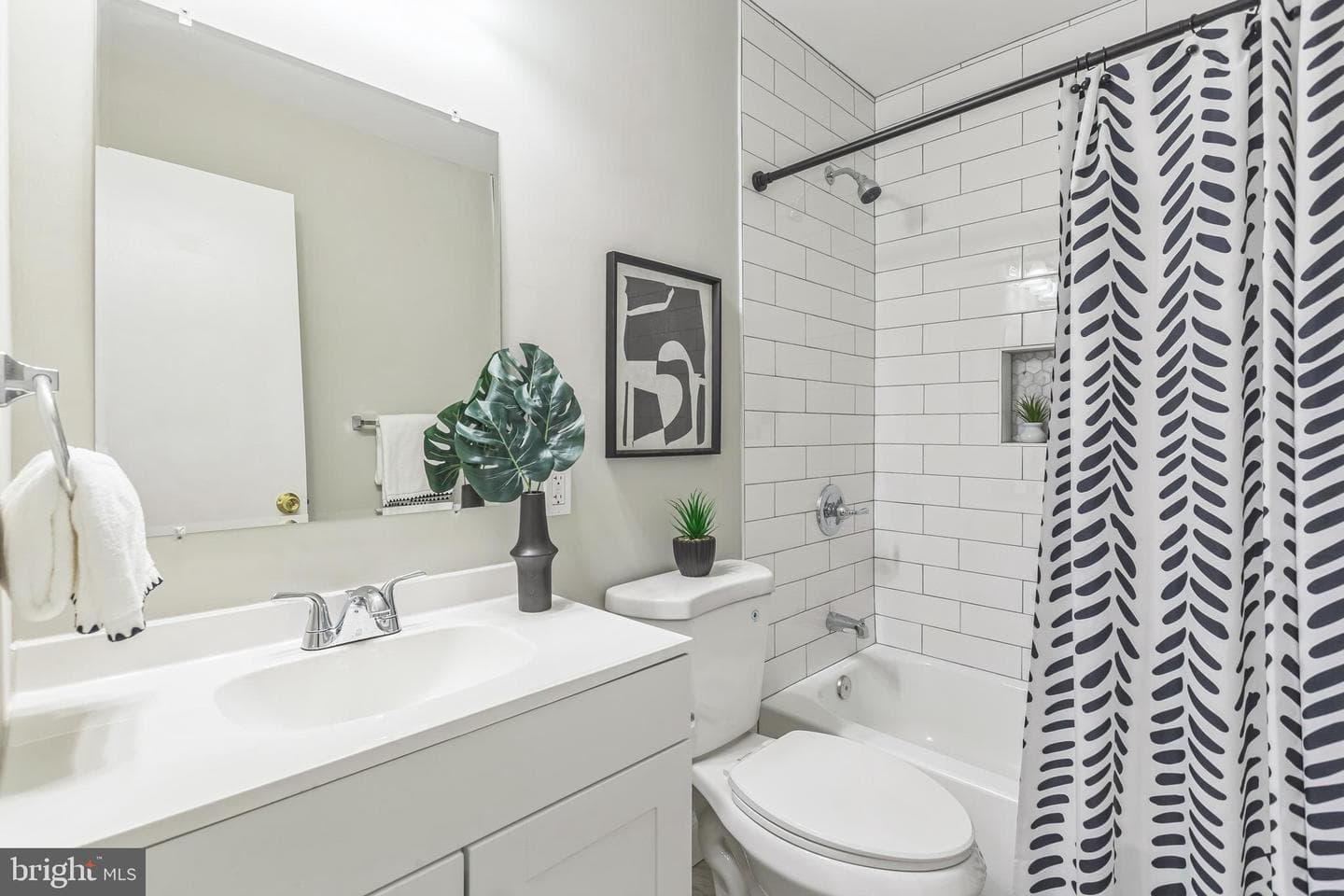 2403 Lafayette Boulevard photo 23