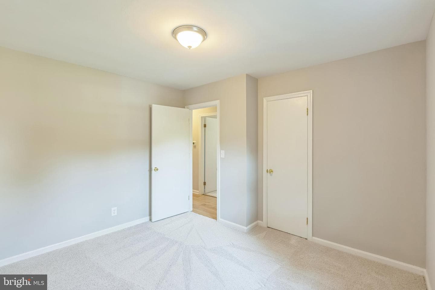 2403 Lafayette Boulevard photo 29