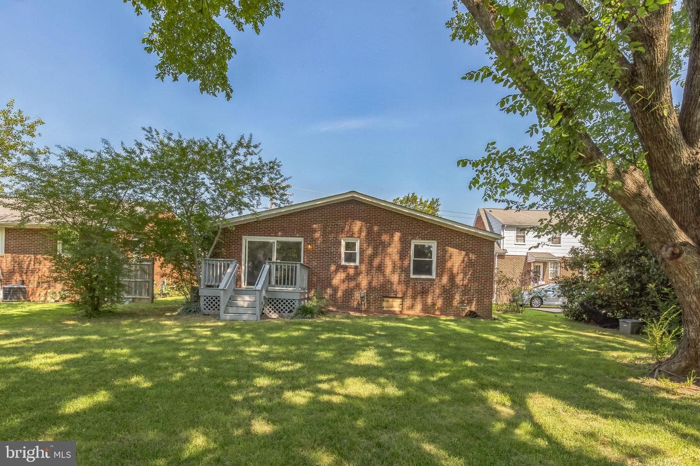 2403 Lafayette Boulevard photo 7
