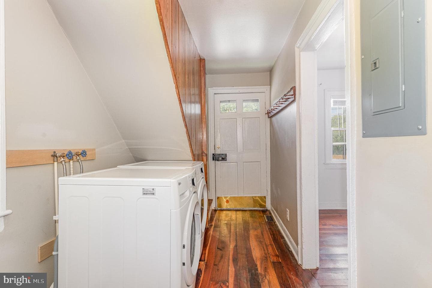 210 Sophia Street photo 7