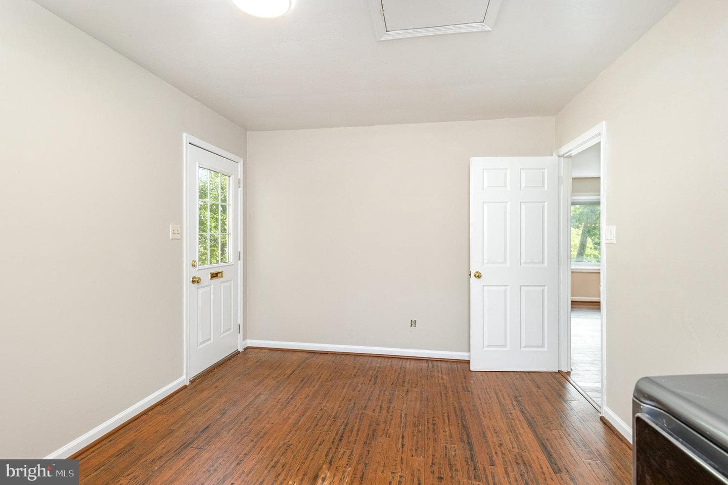 410 Deerwood Drive photo 12