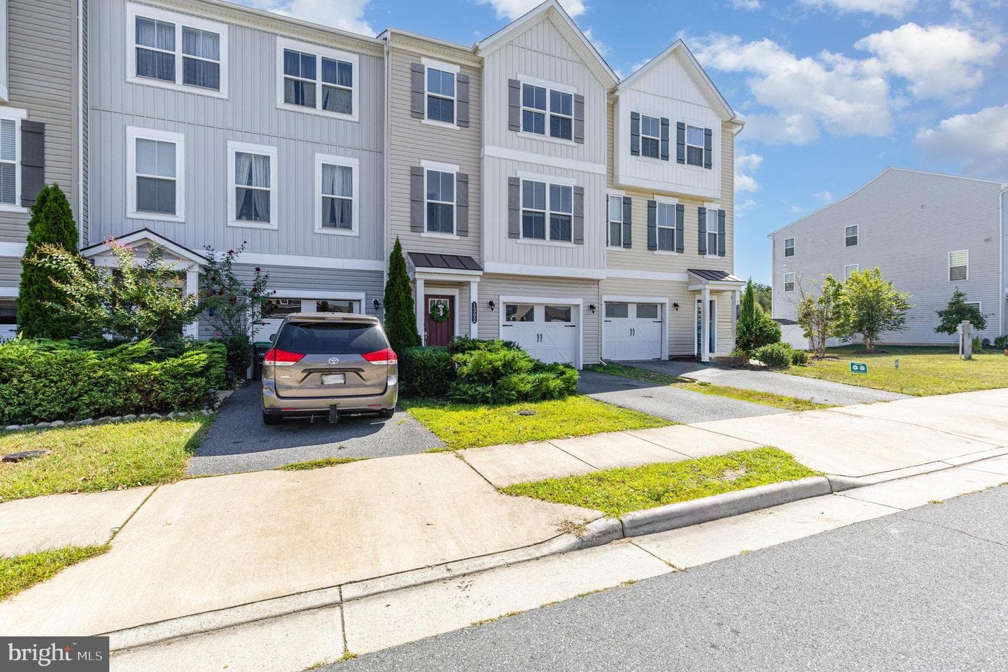 1302 Hudgins Farm Circle photo 4
