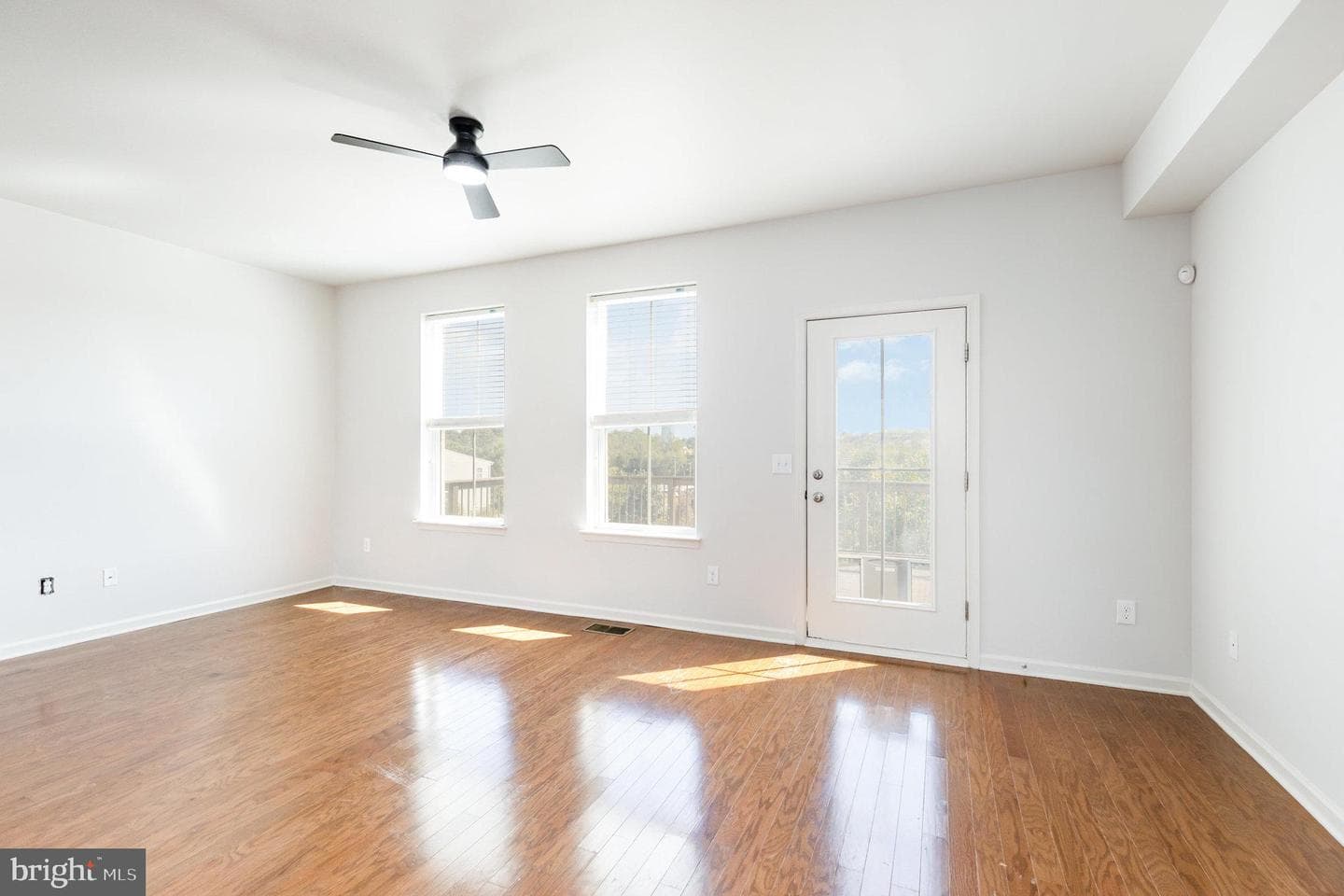 1302 Hudgins Farm Circle photo 5