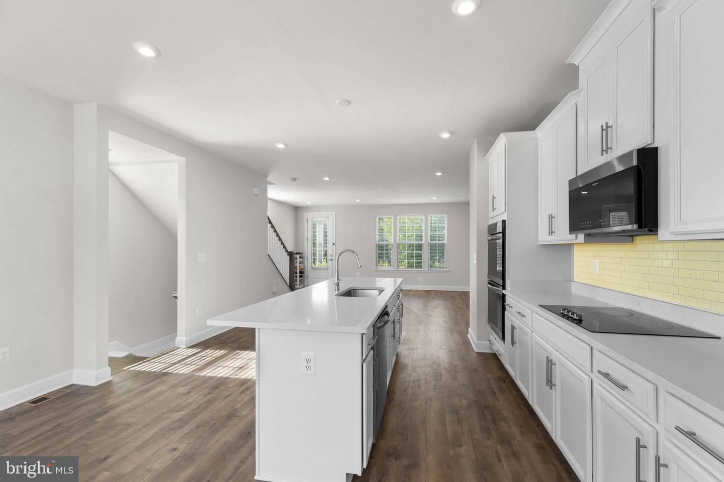 1800 Briscoe Lane photo 9