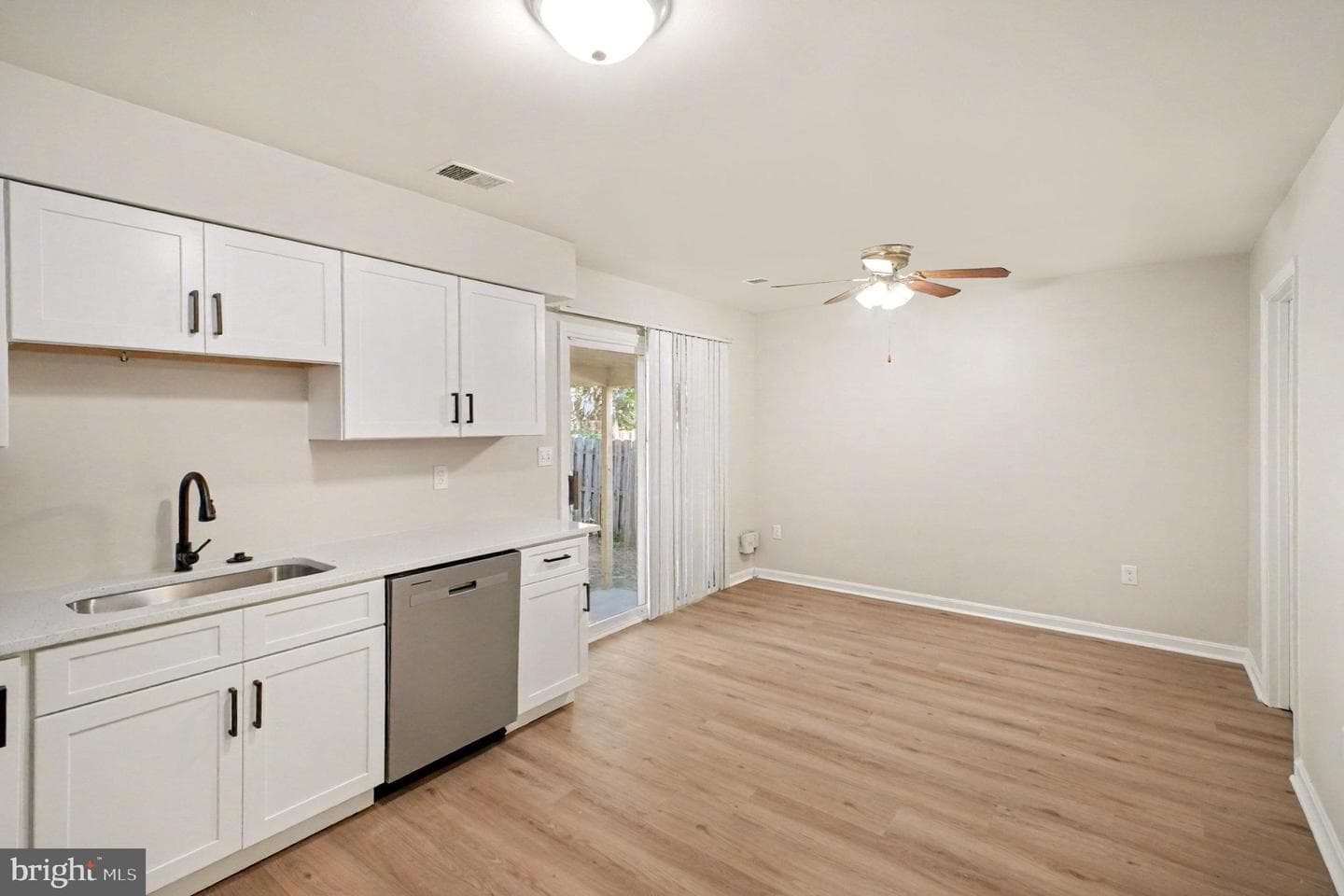 222 Farrell Lane photo 12