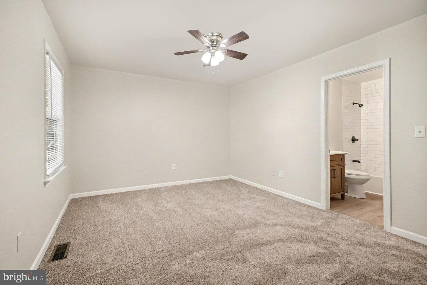 222 Farrell Lane photo 20